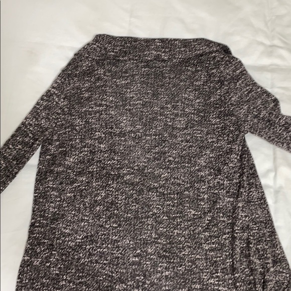 Long Cardigan - Picture 2 of 3